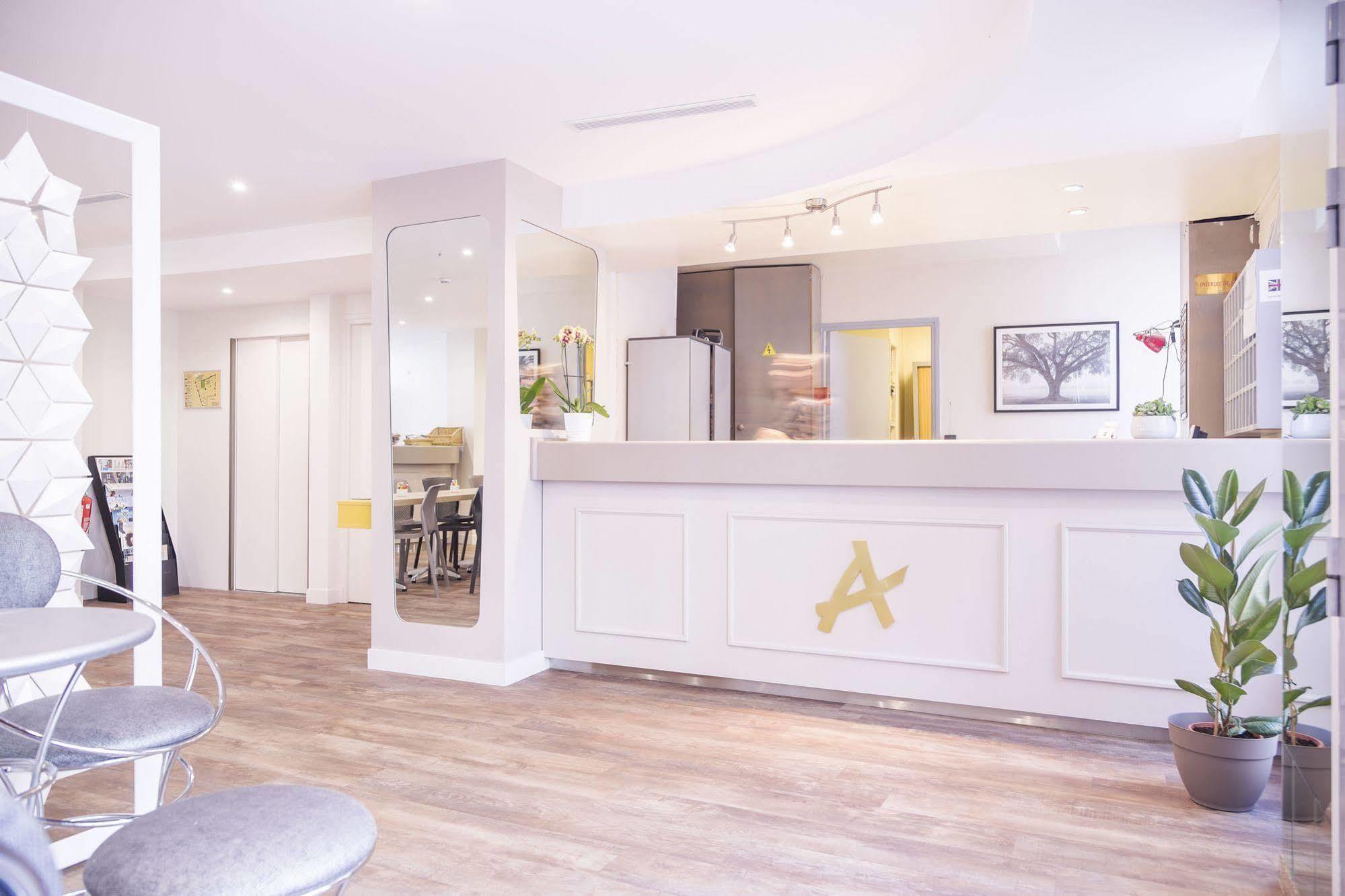Hotel Des Arts Rueil-Malmaison Luaran gambar