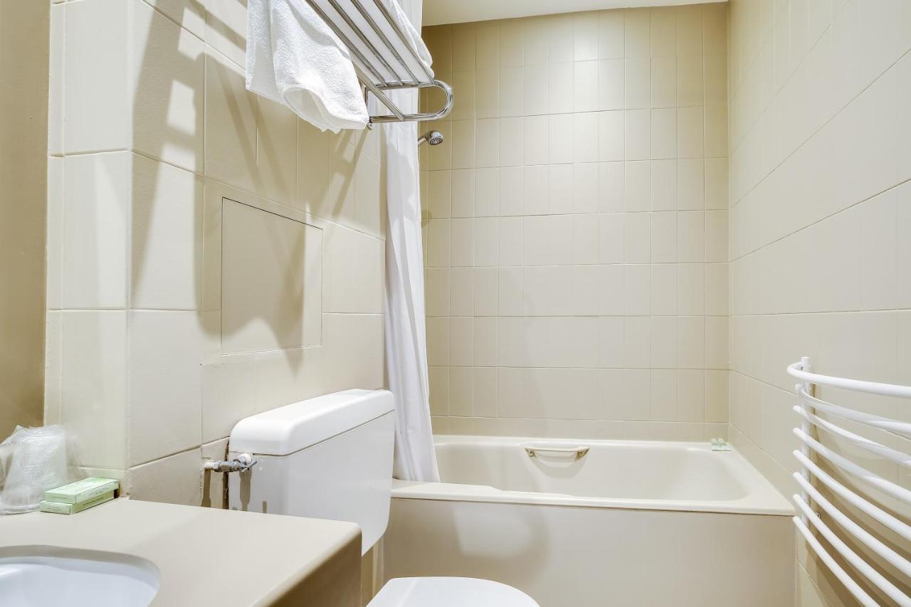 Hotel Des Arts Rueil-Malmaison Luaran gambar
